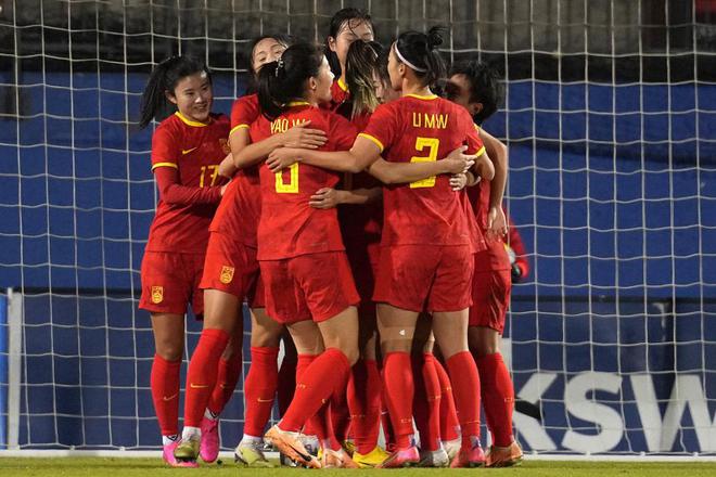 爱游戏网站入口-中国女足整体实力雄厚，连胜赛事(中国女足精彩)