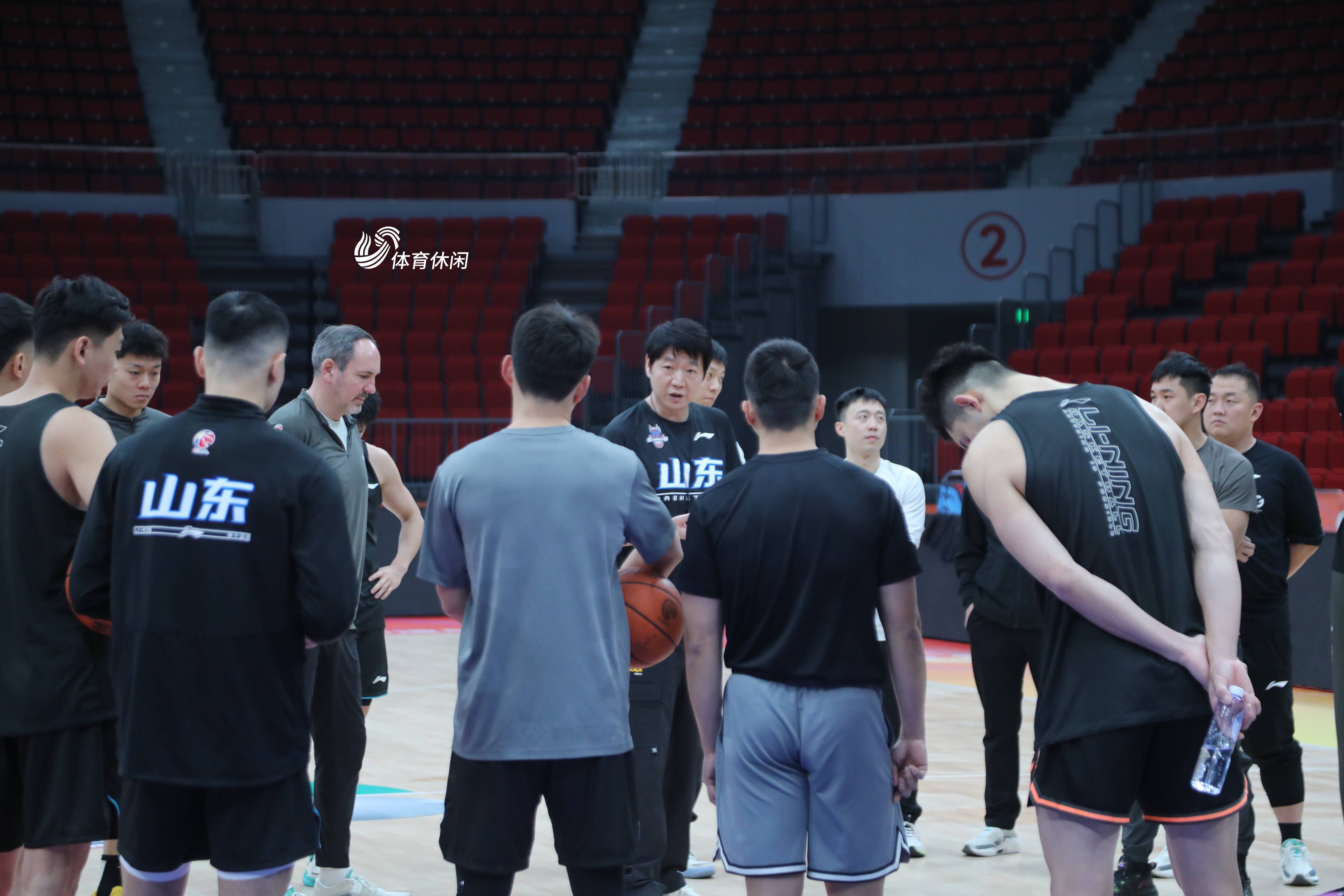 爱游戏课程-包含体育盛事一触即发，各国球员备战雄心勃勃的词条