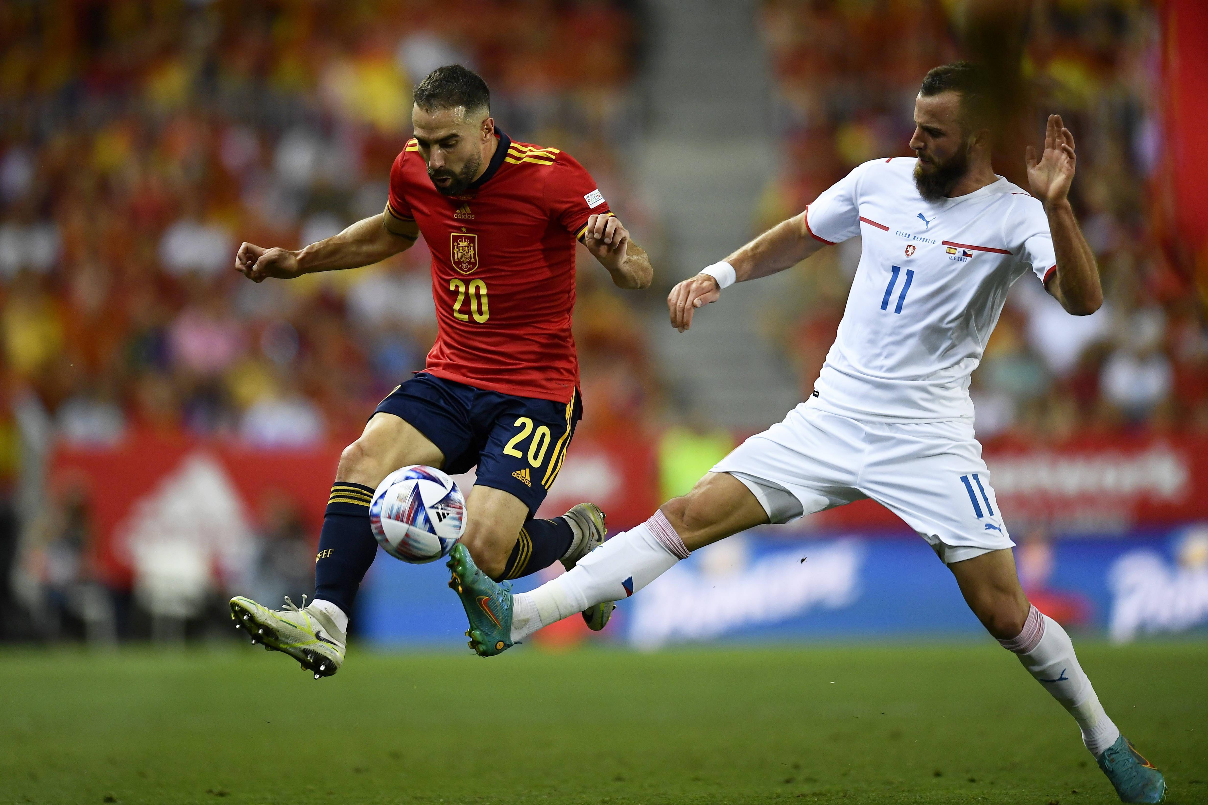 爱游戏登录入口-关于欧洲杯预选赛强强对抗，势均力敌拼尽全力的信息