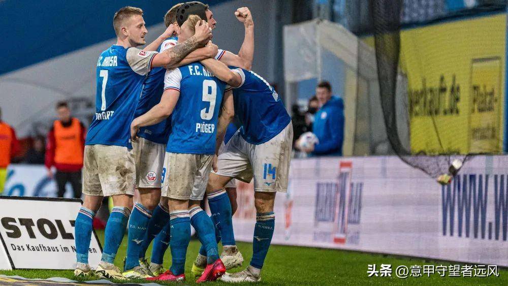 爱游戏中国官网-包含柏林赫塔紧追强队，展现冲劲势头的词条