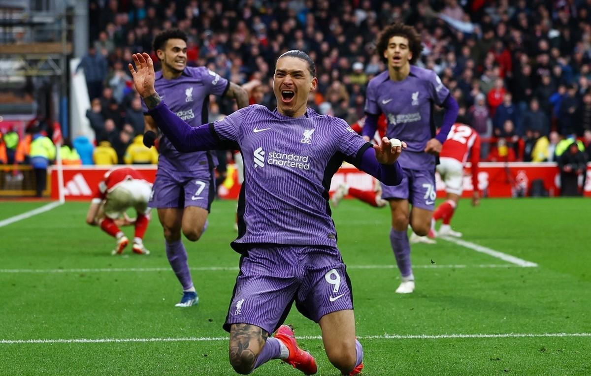 乌拉圭后卫在欧冠比赛中展现出色防守