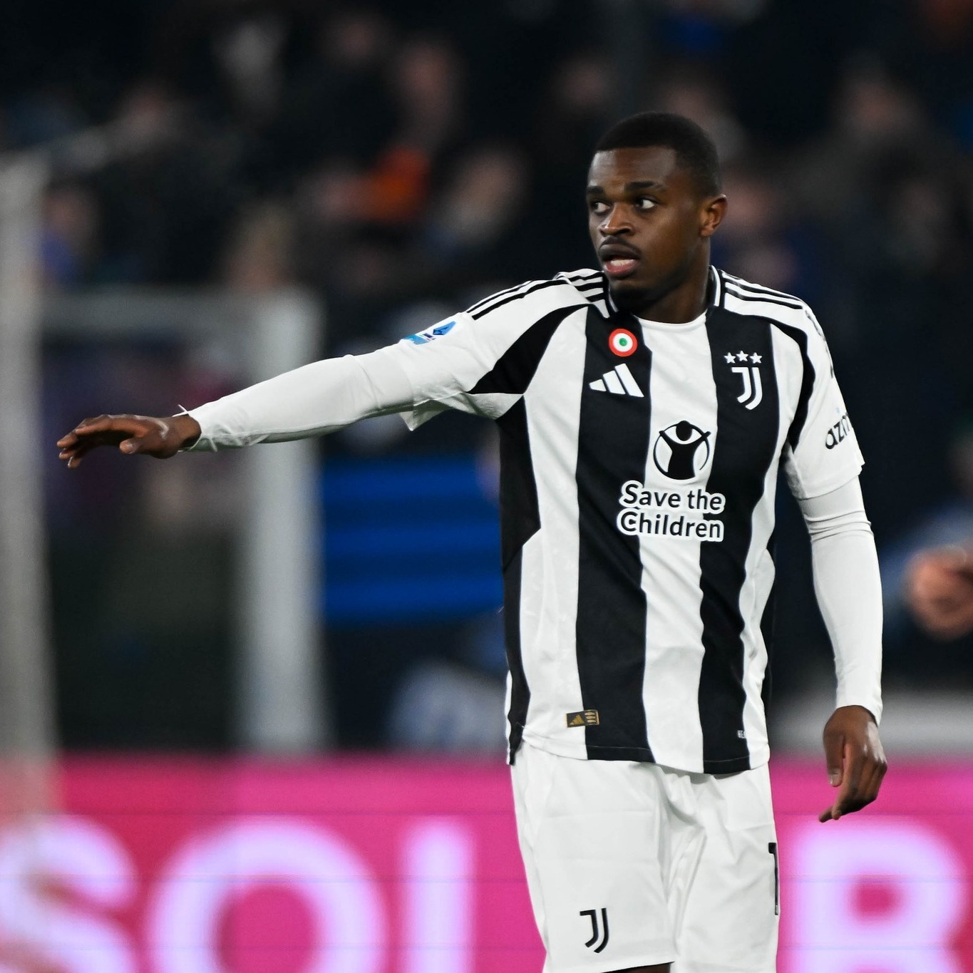 包含尤文图斯惨败,错失晋级机会的词条 包含尤文图斯惨败,错失晋级机会的词条