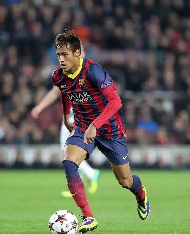 爱游戏vip注册-皇马闷平，贝尔受伤离场，球迷心情沉重