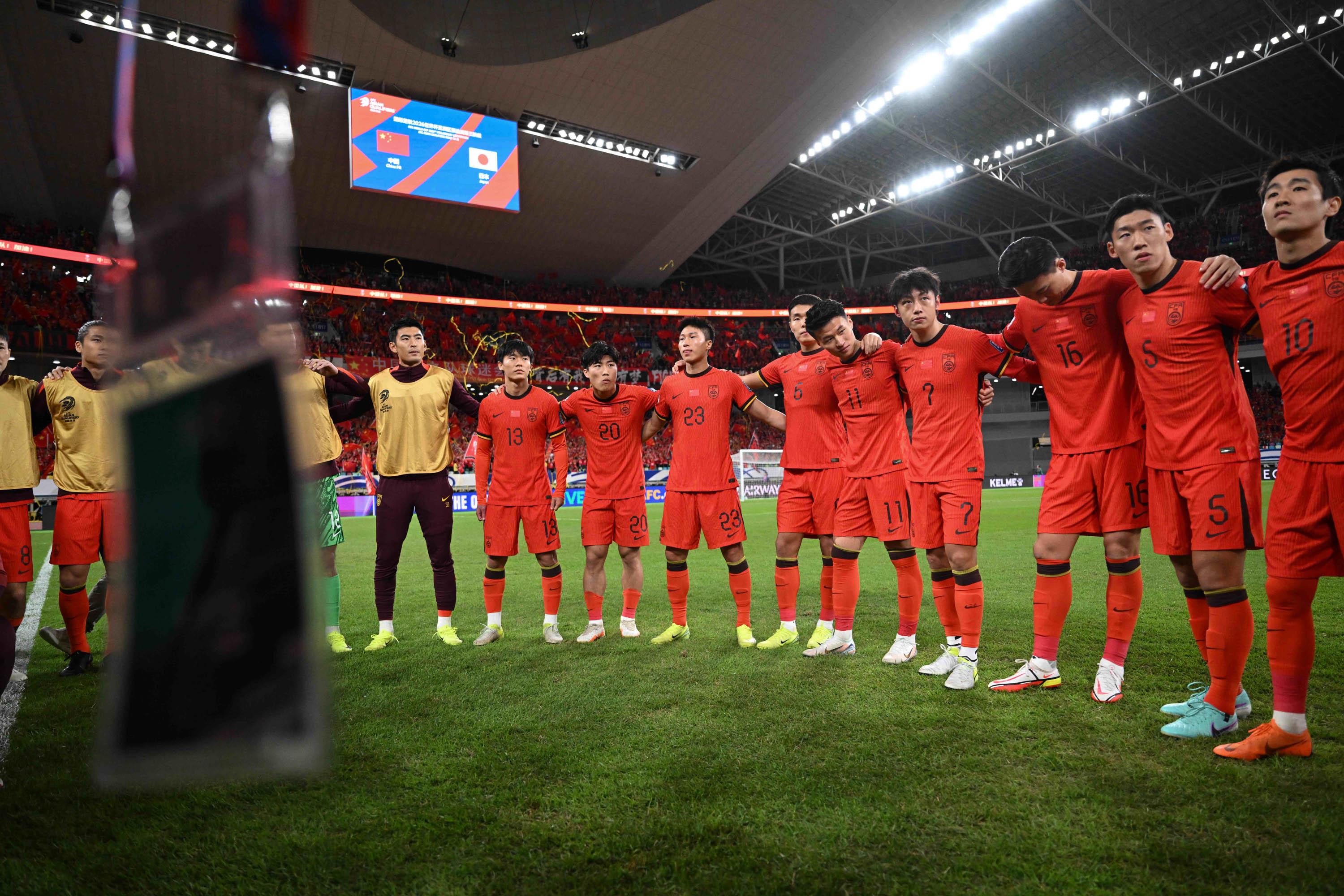 爱游戏官网入口-包含阿尔希拉尔球迷现场助威，激发球队夺冠斗志的词条