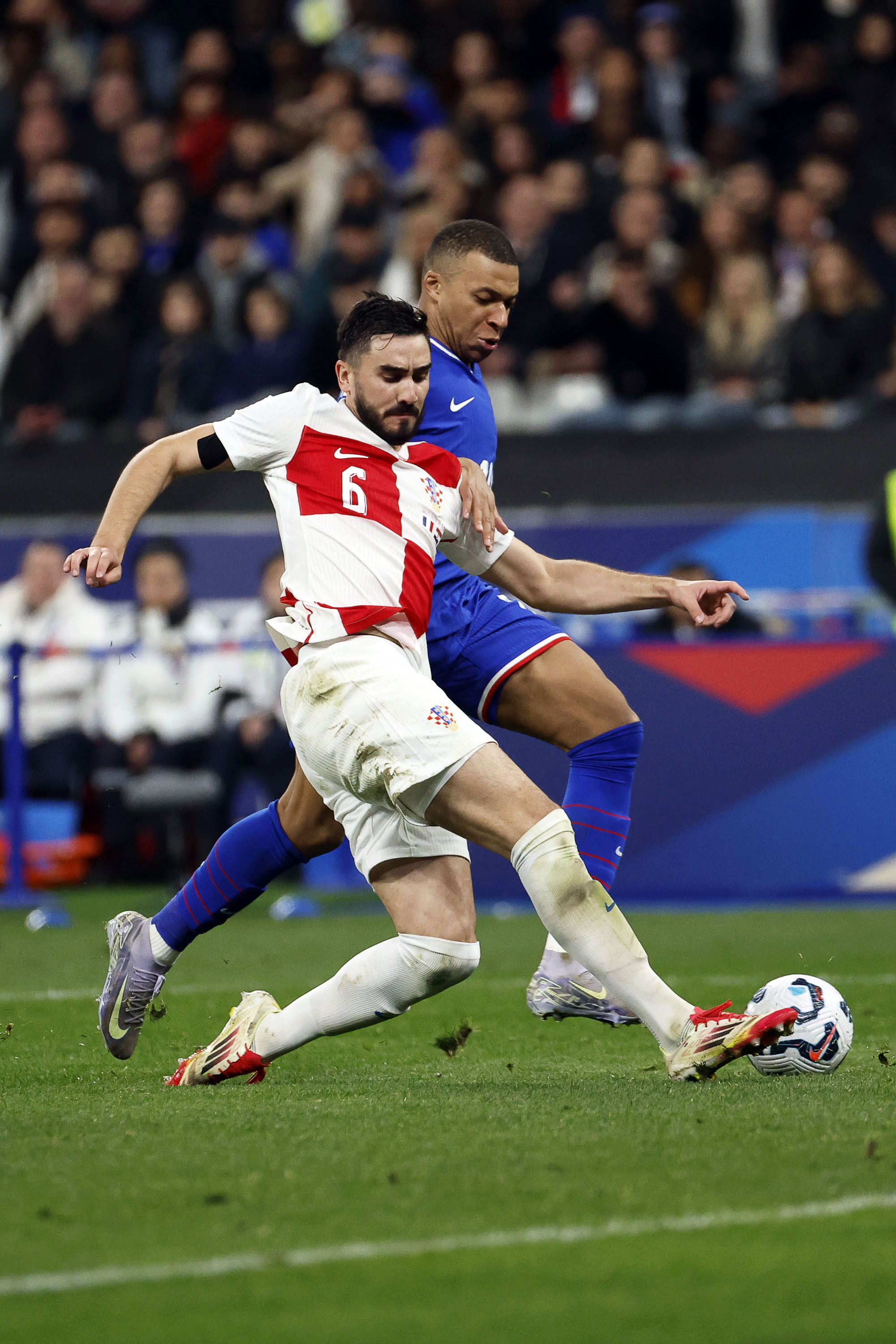 北爱尔兰客场险胜,晋级欧国联半决赛 北爱尔兰客场险胜,晋级欧国联半决赛