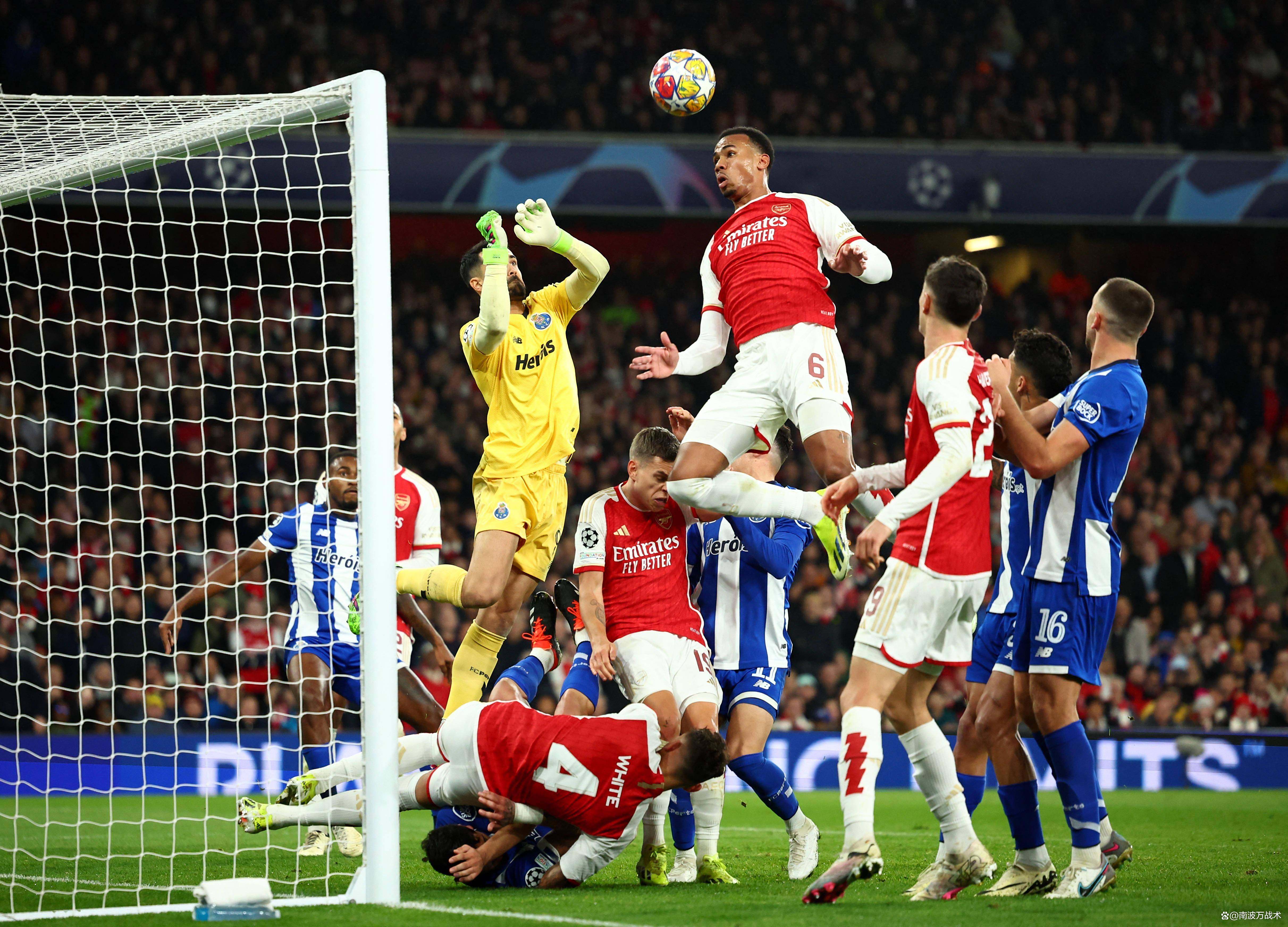 爱游戏网站入口-包含欧洲顶级球队争夺胜利，展开激烈角逐的词条