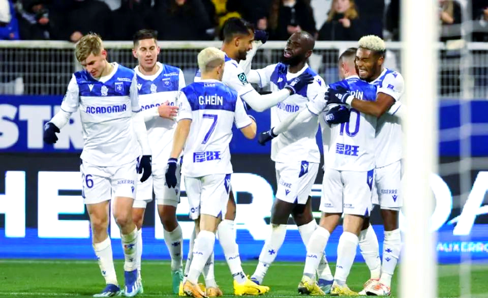 爱游戏网址-斯特拉斯堡客场连败，保级之路坎坷的简单介绍