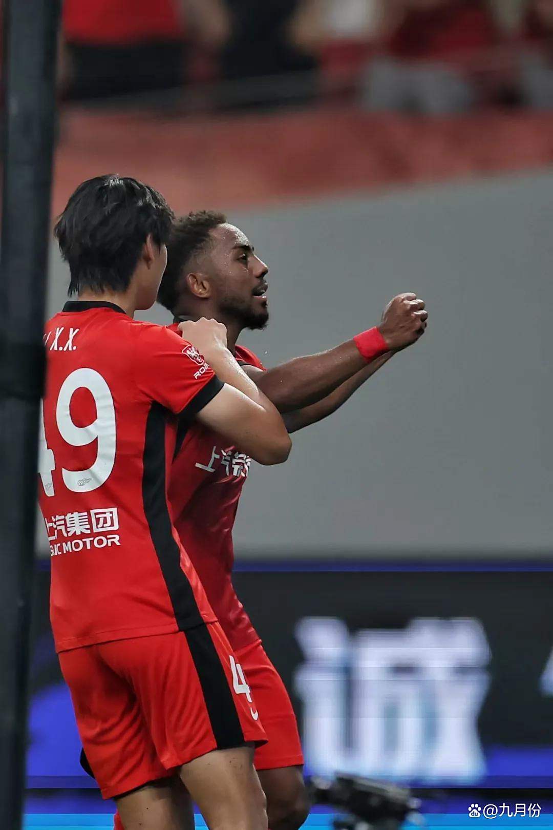 爱游戏网页版登录入口-关于中超球队核心球员复出，士气大振备战下轮的信息