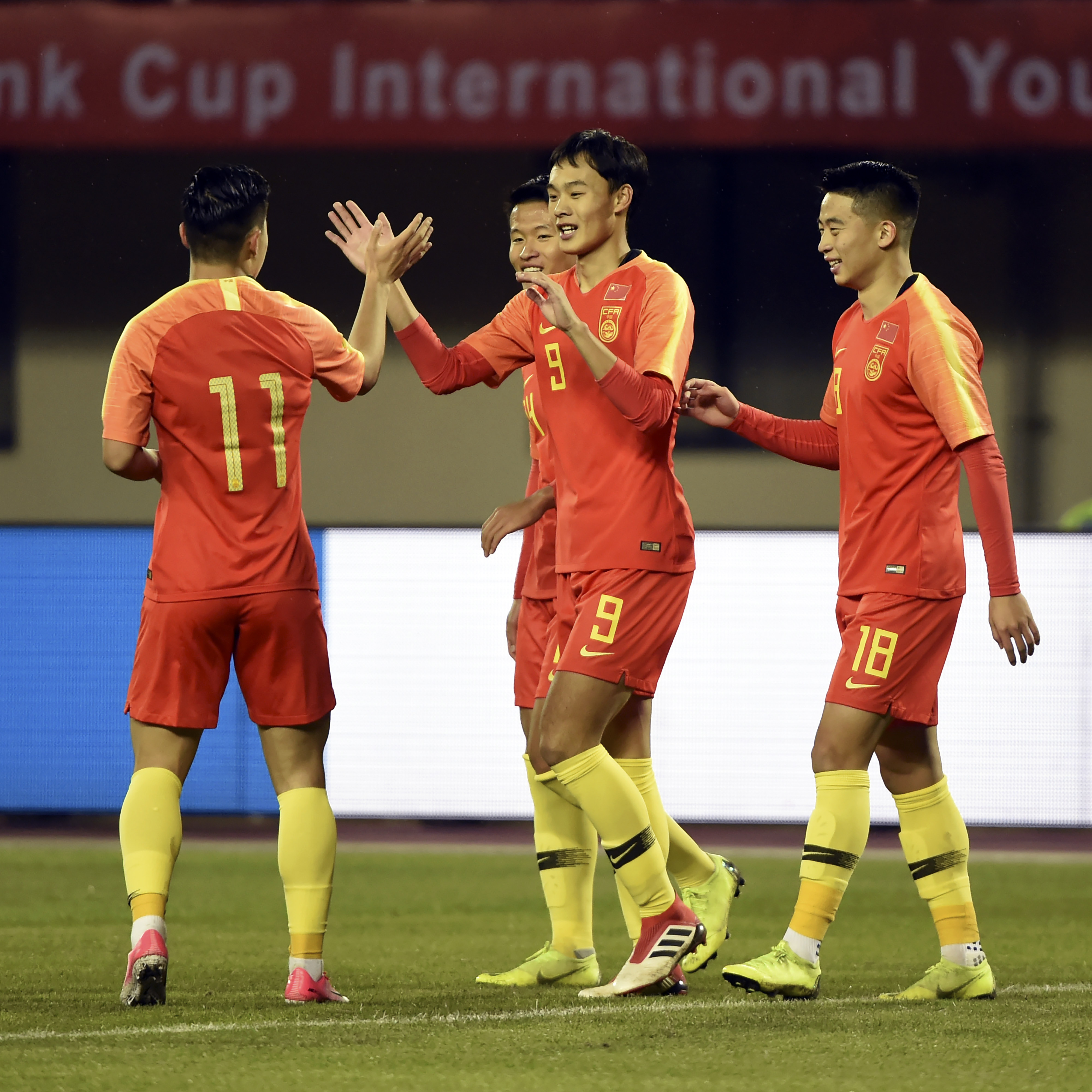 战术调整赢得肯定，教练成功率队